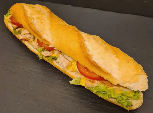 Urviech Sandwich - XXL Baguette mit Hänchenbruststreifen